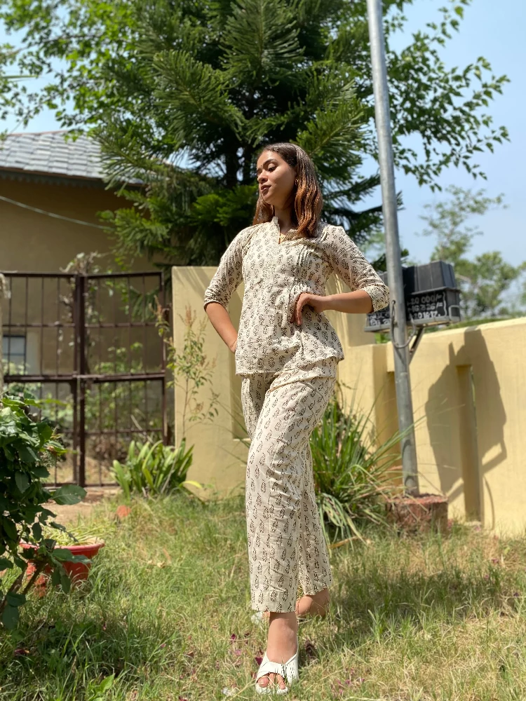 White Cotton Top with  Brown Bagh Hand Block Print-3.webp